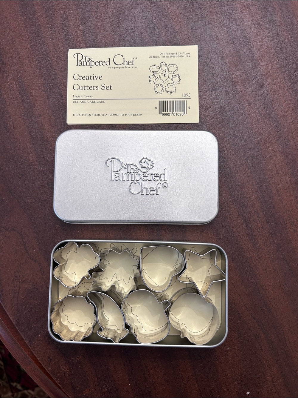 The Pampered Chef Creative Cutters Set